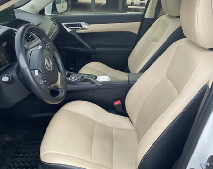 Лексус СТ, объемом двигателя 1.8 л и пробегом 165 тыс. км за 15299 $, фото 7 на Automoto.ua