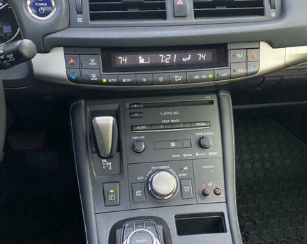 Лексус СТ, объемом двигателя 1.8 л и пробегом 165 тыс. км за 15299 $, фото 9 на Automoto.ua