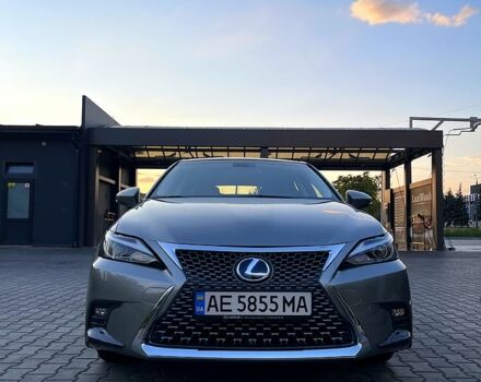 Лексус СТ, объемом двигателя 1.8 л и пробегом 111 тыс. км за 17000 $, фото 2 на Automoto.ua