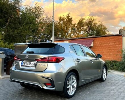 Лексус СТ, объемом двигателя 1.8 л и пробегом 111 тыс. км за 17000 $, фото 6 на Automoto.ua