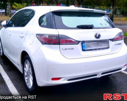 Лексус СТ, объемом двигателя 1.8 л и пробегом 283 тыс. км за 10500 $, фото 1 на Automoto.ua