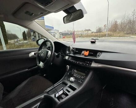 Серый Лексус СТ, объемом двигателя 1.8 л и пробегом 246 тыс. км за 10900 $, фото 19 на Automoto.ua