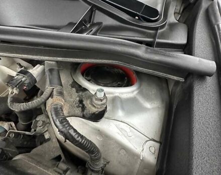 Серый Лексус СТ, объемом двигателя 1.8 л и пробегом 246 тыс. км за 10900 $, фото 36 на Automoto.ua