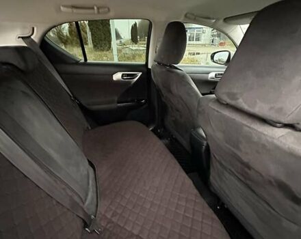 Серый Лексус СТ, объемом двигателя 1.8 л и пробегом 246 тыс. км за 10900 $, фото 17 на Automoto.ua