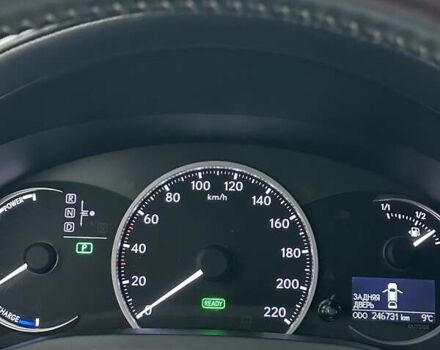 Серый Лексус СТ, объемом двигателя 1.8 л и пробегом 246 тыс. км за 10900 $, фото 23 на Automoto.ua
