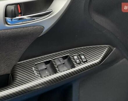 Серый Лексус СТ, объемом двигателя 1.8 л и пробегом 125 тыс. км за 12500 $, фото 13 на Automoto.ua