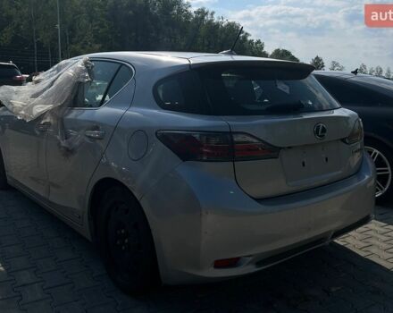 Сірий Лексус СТ, об'ємом двигуна 1.8 л та пробігом 430 тис. км за 9300 $, фото 5 на Automoto.ua