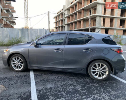 Сірий Лексус СТ, об'ємом двигуна 1.8 л та пробігом 285 тис. км за 11800 $, фото 7 на Automoto.ua