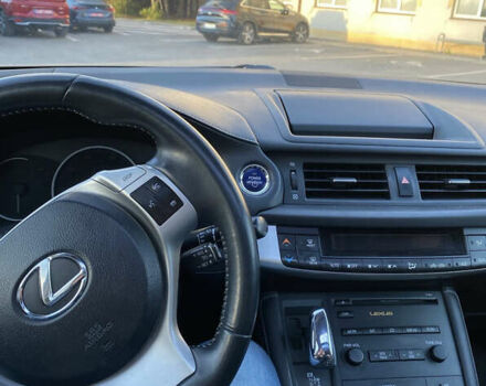 Серый Лексус СТ, объемом двигателя 1.8 л и пробегом 285 тыс. км за 11300 $, фото 6 на Automoto.ua
