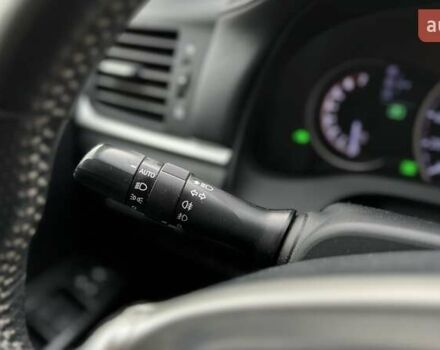 Серый Лексус СТ, объемом двигателя 1.8 л и пробегом 125 тыс. км за 12500 $, фото 32 на Automoto.ua