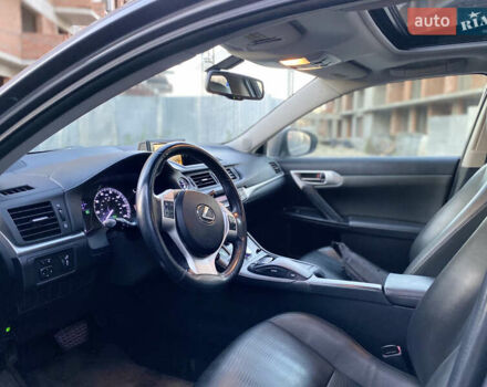 Сірий Лексус СТ, об'ємом двигуна 1.8 л та пробігом 285 тис. км за 11800 $, фото 33 на Automoto.ua