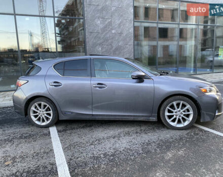 Сірий Лексус СТ, об'ємом двигуна 1.8 л та пробігом 285 тис. км за 11800 $, фото 13 на Automoto.ua