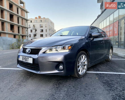 Сірий Лексус СТ, об'ємом двигуна 1.8 л та пробігом 285 тис. км за 11800 $, фото 4 на Automoto.ua