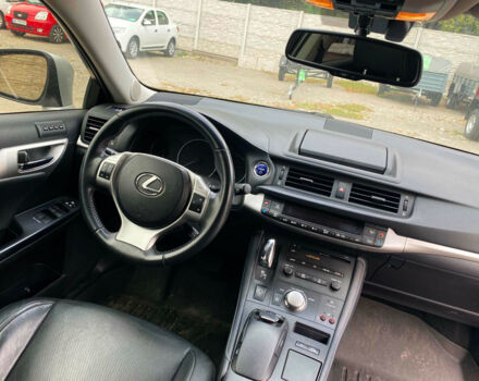 Сірий Лексус СТ, об'ємом двигуна 18 л та пробігом 270 тис. км за 10700 $, фото 6 на Automoto.ua