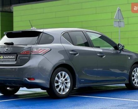 Серый Лексус СТ, объемом двигателя 1.8 л и пробегом 125 тыс. км за 12500 $, фото 7 на Automoto.ua