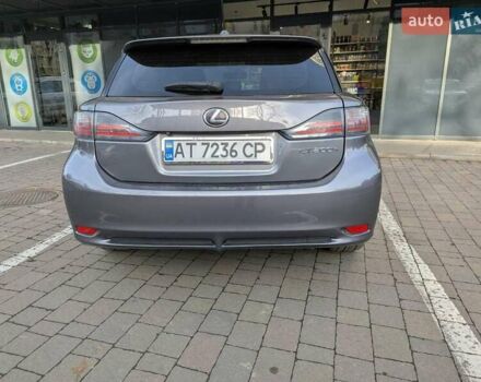 Серый Лексус СТ, объемом двигателя 1.8 л и пробегом 176 тыс. км за 12600 $, фото 2 на Automoto.ua