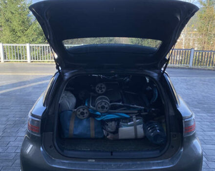 Серый Лексус СТ, объемом двигателя 1.8 л и пробегом 285 тыс. км за 11300 $, фото 9 на Automoto.ua