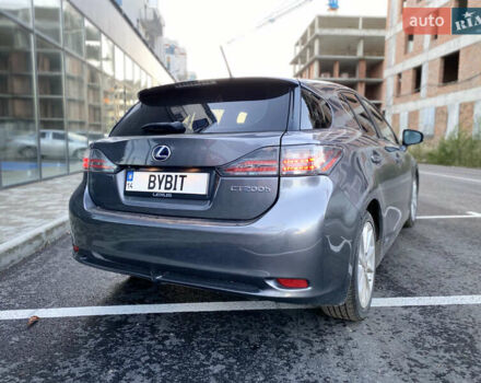 Сірий Лексус СТ, об'ємом двигуна 1.8 л та пробігом 285 тис. км за 11800 $, фото 1 на Automoto.ua