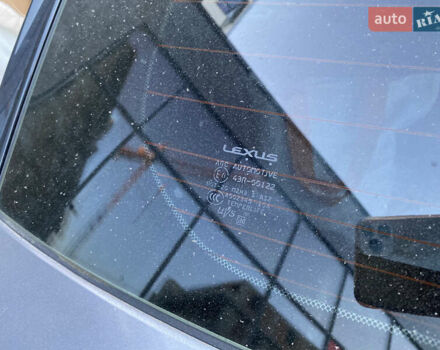 Сірий Лексус СТ, об'ємом двигуна 1.8 л та пробігом 285 тис. км за 11800 $, фото 19 на Automoto.ua