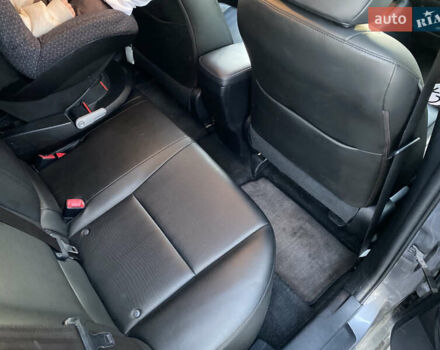 Сірий Лексус СТ, об'ємом двигуна 1.8 л та пробігом 285 тис. км за 11800 $, фото 27 на Automoto.ua