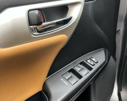 Серый Лексус СТ, объемом двигателя 1.8 л и пробегом 208 тыс. км за 12800 $, фото 6 на Automoto.ua