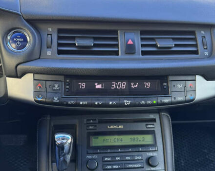 Сірий Лексус СТ, об'ємом двигуна 1.8 л та пробігом 298 тис. км за 9500 $, фото 29 на Automoto.ua