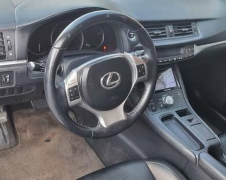 Лексус СТ 2013 в Черновцах на Automoto.ua Серый Лексус СТ, объемом двигателя 1.8 л и пробегом 174 тыс. км за 11500 $, фото 9 на Automoto.ua