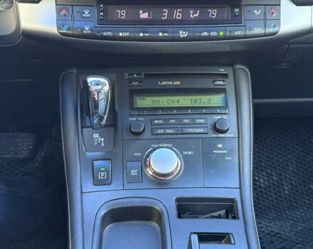 Сірий Лексус СТ, об'ємом двигуна 1.8 л та пробігом 298 тис. км за 9500 $, фото 35 на Automoto.ua