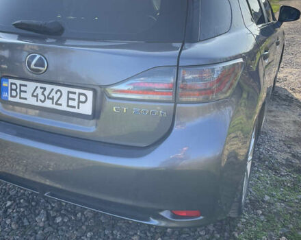 Серый Лексус СТ, объемом двигателя 1.8 л и пробегом 150 тыс. км за 15200 $, фото 2 на Automoto.ua