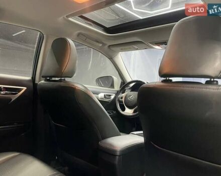 Серый Лексус СТ, объемом двигателя 1.8 л и пробегом 176 тыс. км за 13000 $, фото 14 на Automoto.ua