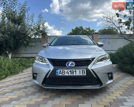 Сірий Лексус СТ, об'ємом двигуна 1.8 л та пробігом 220 тис. км за 14500 $, фото 5 на Automoto.ua
