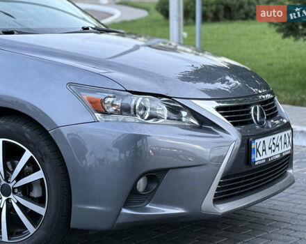 Сірий Лексус СТ, об'ємом двигуна 1.8 л та пробігом 158 тис. км за 13200 $, фото 4 на Automoto.ua