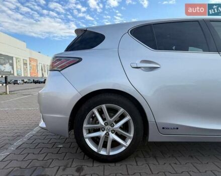 Сірий Лексус СТ, об'ємом двигуна 1.8 л та пробігом 184 тис. км за 12900 $, фото 19 на Automoto.ua