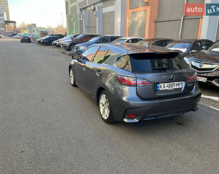 Серый Лексус СТ, объемом двигателя 1.8 л и пробегом 110 тыс. км за 15300 $, фото 3 на Automoto.ua