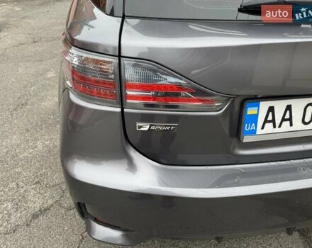 Серый Лексус СТ, объемом двигателя 1.8 л и пробегом 184 тыс. км за 18500 $, фото 11 на Automoto.ua