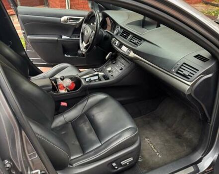 Серый Лексус СТ, объемом двигателя 1.8 л и пробегом 184 тыс. км за 18500 $, фото 13 на Automoto.ua