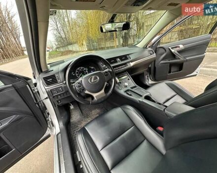 Серый Лексус СТ, объемом двигателя 1.8 л и пробегом 123 тыс. км за 15500 $, фото 13 на Automoto.ua