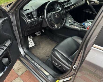 Серый Лексус СТ, объемом двигателя 1.8 л и пробегом 184 тыс. км за 18500 $, фото 15 на Automoto.ua