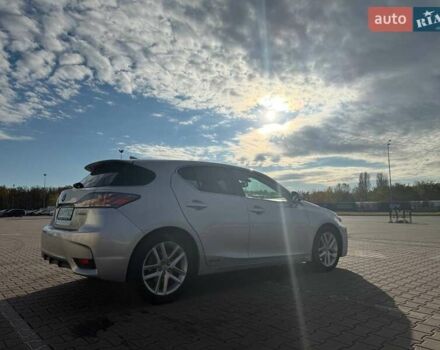 Сірий Лексус СТ, об'ємом двигуна 1.8 л та пробігом 184 тис. км за 12900 $, фото 7 на Automoto.ua