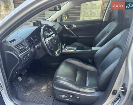 Серый Лексус СТ, объемом двигателя 1.8 л и пробегом 165 тыс. км за 14000 $, фото 17 на Automoto.ua