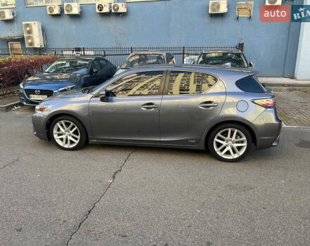 Серый Лексус СТ, объемом двигателя 1.8 л и пробегом 110 тыс. км за 15300 $, фото 2 на Automoto.ua