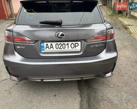 Серый Лексус СТ, объемом двигателя 1.8 л и пробегом 184 тыс. км за 18500 $, фото 8 на Automoto.ua