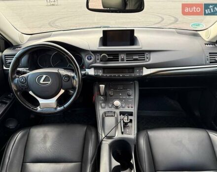 Сірий Лексус СТ, об'ємом двигуна 1.8 л та пробігом 184 тис. км за 12900 $, фото 29 на Automoto.ua