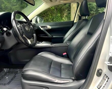 Сірий Лексус СТ, об'ємом двигуна 0 л та пробігом 118 тис. км за 6000 $, фото 6 на Automoto.ua