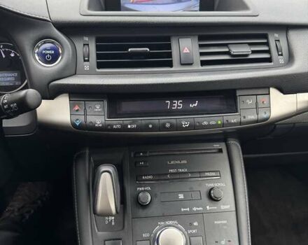 Серый Лексус СТ, объемом двигателя 1.8 л и пробегом 184 тыс. км за 18500 $, фото 21 на Automoto.ua