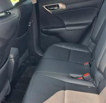 Серый Лексус СТ, объемом двигателя 1.8 л и пробегом 79 тыс. км за 16500 $, фото 8 на Automoto.ua