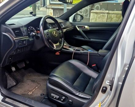 Сірий Лексус СТ, об'ємом двигуна 1.8 л та пробігом 130 тис. км за 14900 $, фото 9 на Automoto.ua
