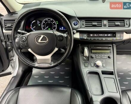 Сірий Лексус СТ, об'ємом двигуна 1.8 л та пробігом 158 тис. км за 13900 $, фото 35 на Automoto.ua