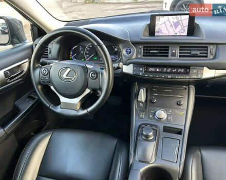 Серый Лексус СТ, объемом двигателя 1.8 л и пробегом 117 тыс. км за 15999 $, фото 16 на Automoto.ua