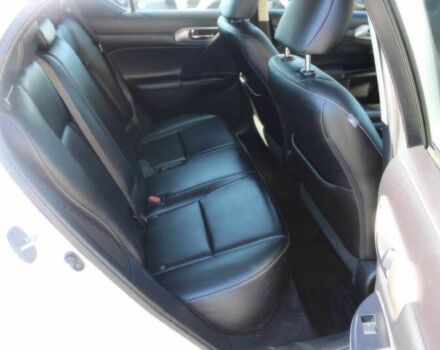 Сірий Лексус СТ, об'ємом двигуна 1.8 л та пробігом 53 тис. км за 8000 $, фото 8 на Automoto.ua